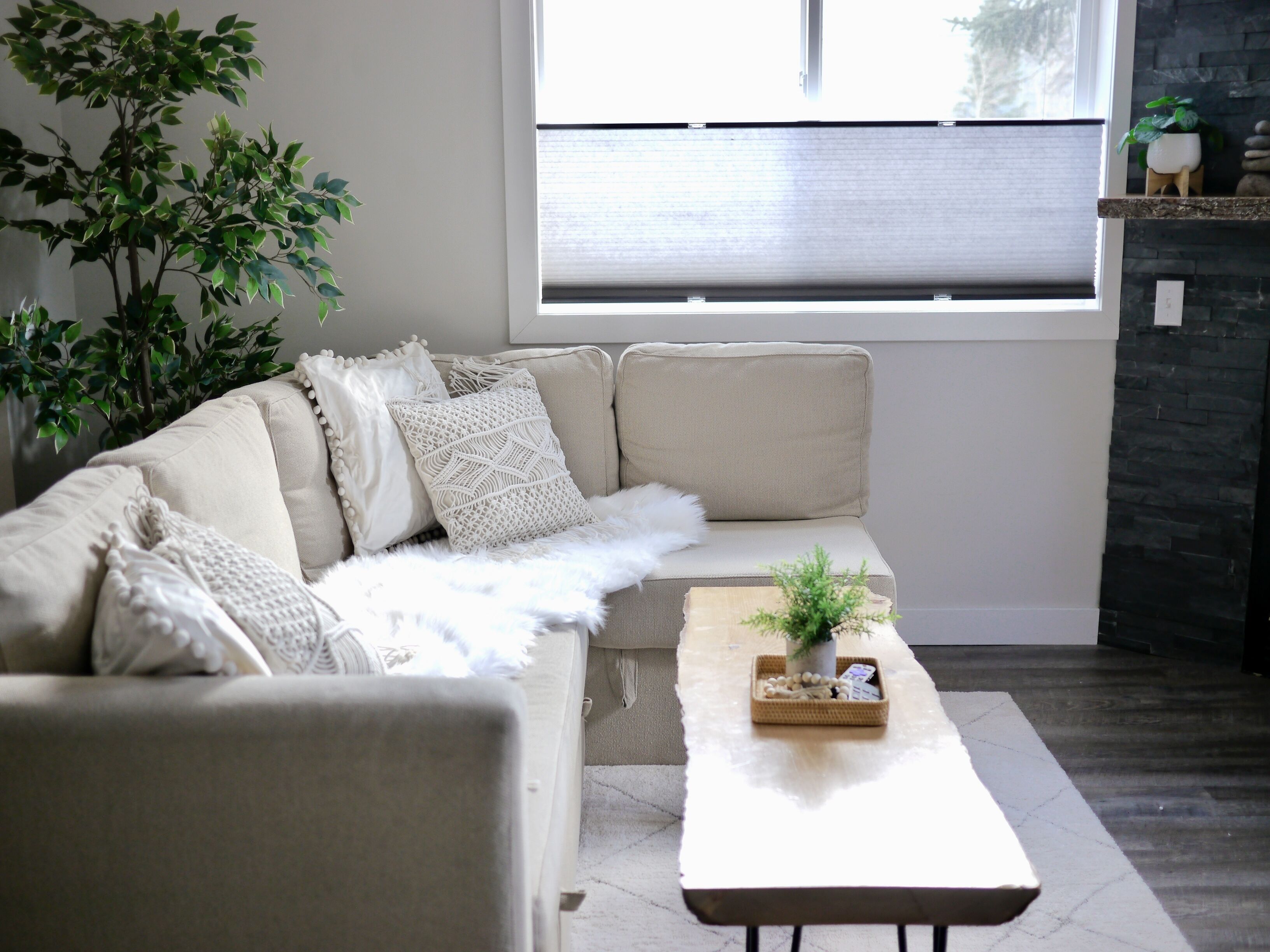 Mountain View 2BR /Hot tub/Banff Gate