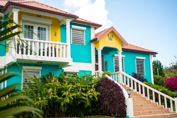 Exterior - Spacious Caribbean escape for family and friends (St. Johns)