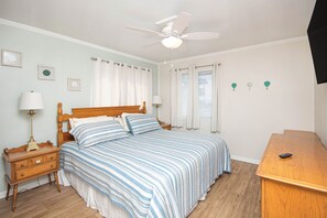 3 slaapkamers, reisbedje, gratis wifi, beddengoed