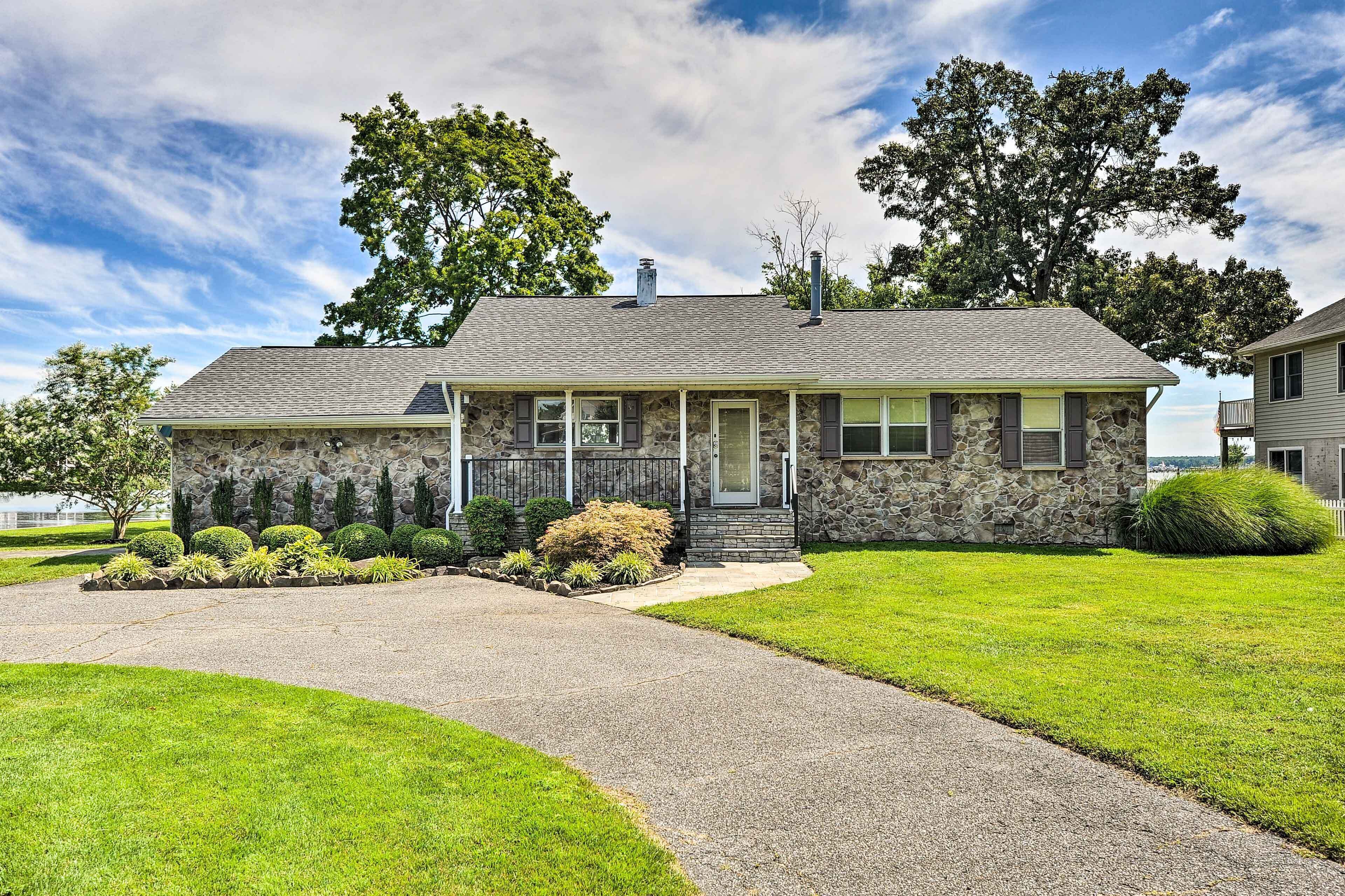 Beautiful Middle River Retreat w/ Boat Dock!