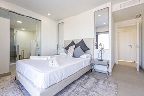 2 Schlafzimmer, Zimmersafe, Bügeleisen/Bügelbrett, kostenloses WLAN