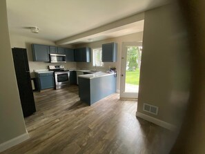 Private kitchen - Spacious 3 Bedroom House (Wausau)