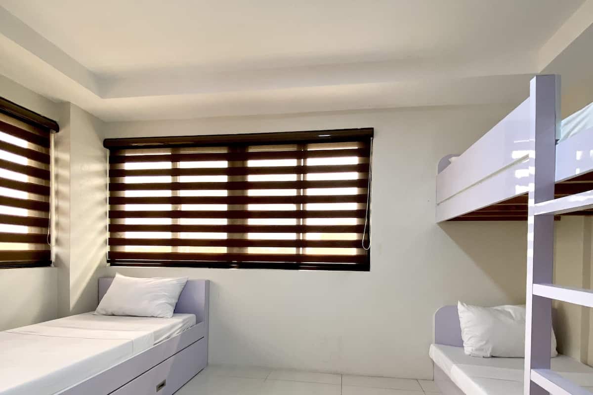 Hostel Room