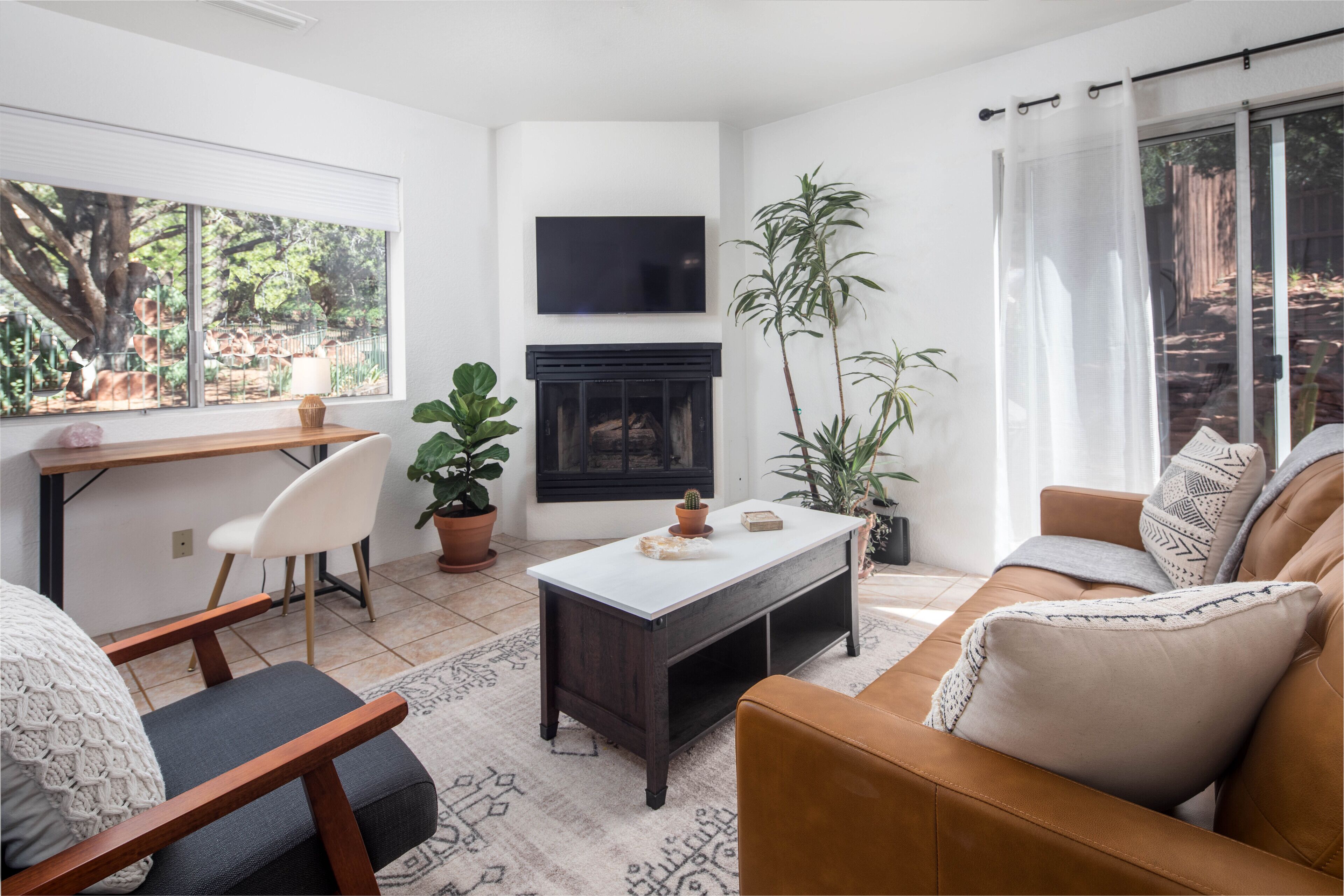 Walk to trails!  Central Sedona Sanctuary