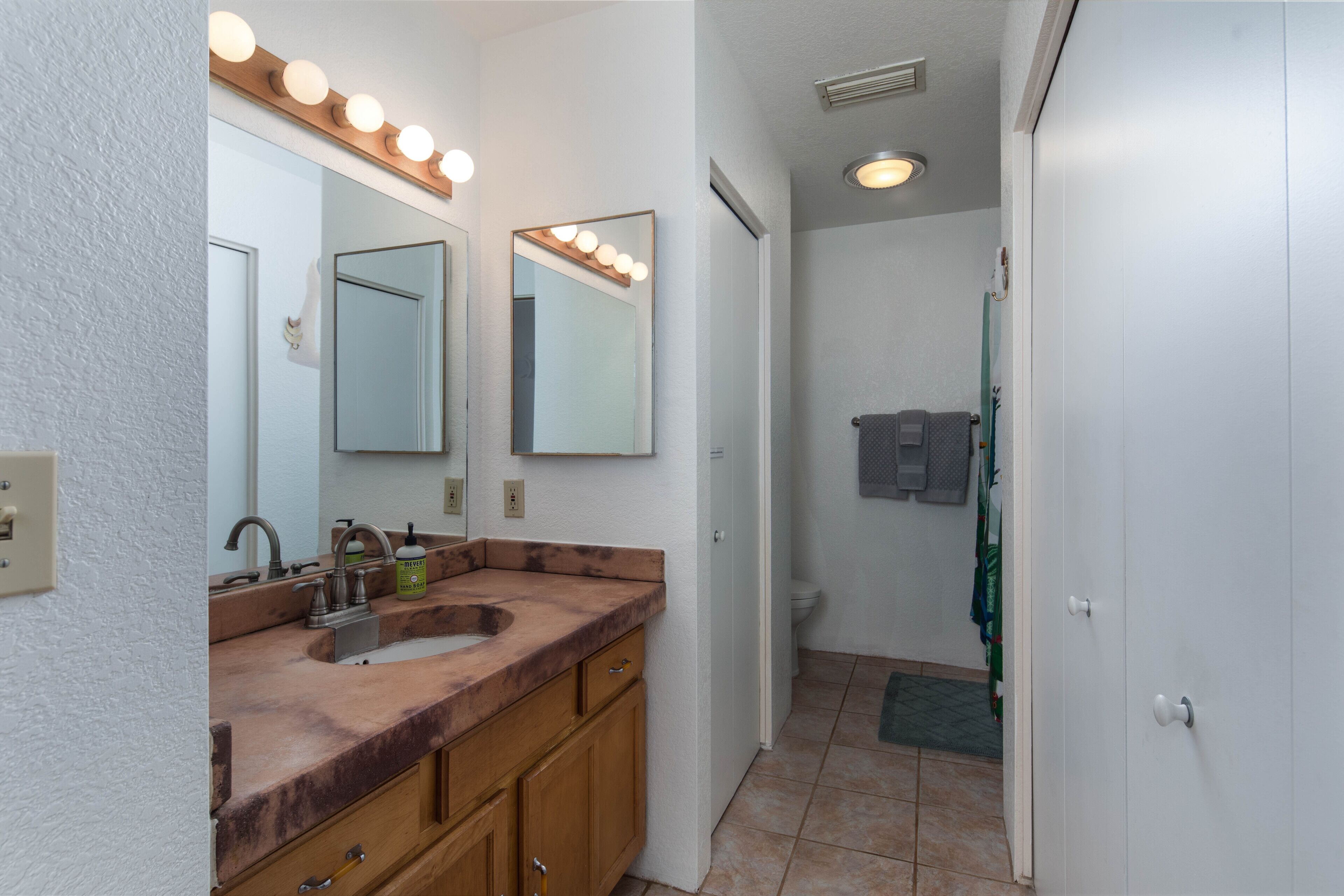 Walk to trails!  Central Sedona Sanctuary