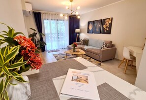 TV - Cozy, comfortable apartment in the heart of Papeete. WIFI, air conditioning & private garage (Papeete)