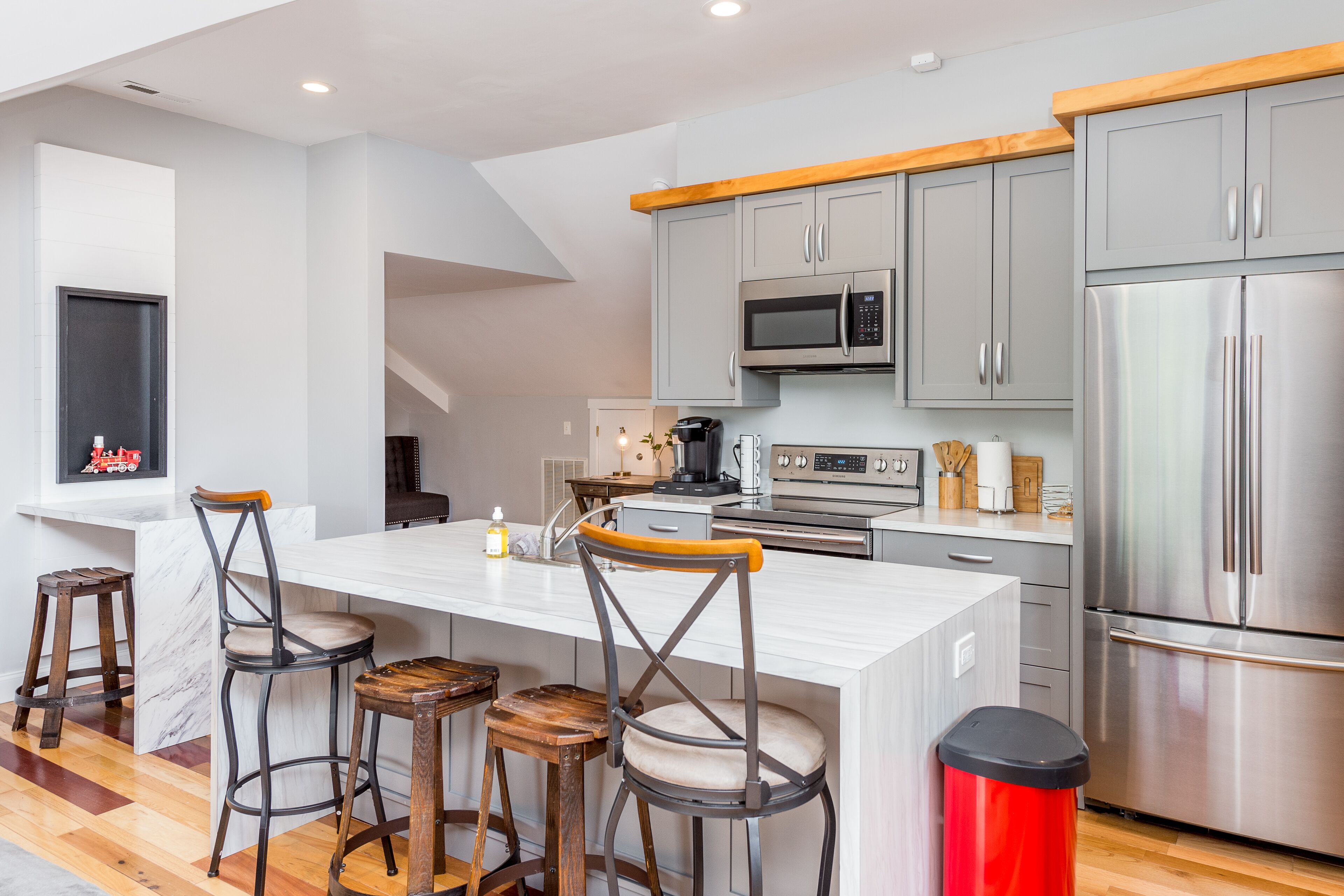 冰箱、微波炉、烤箱、茶具/咖啡用具