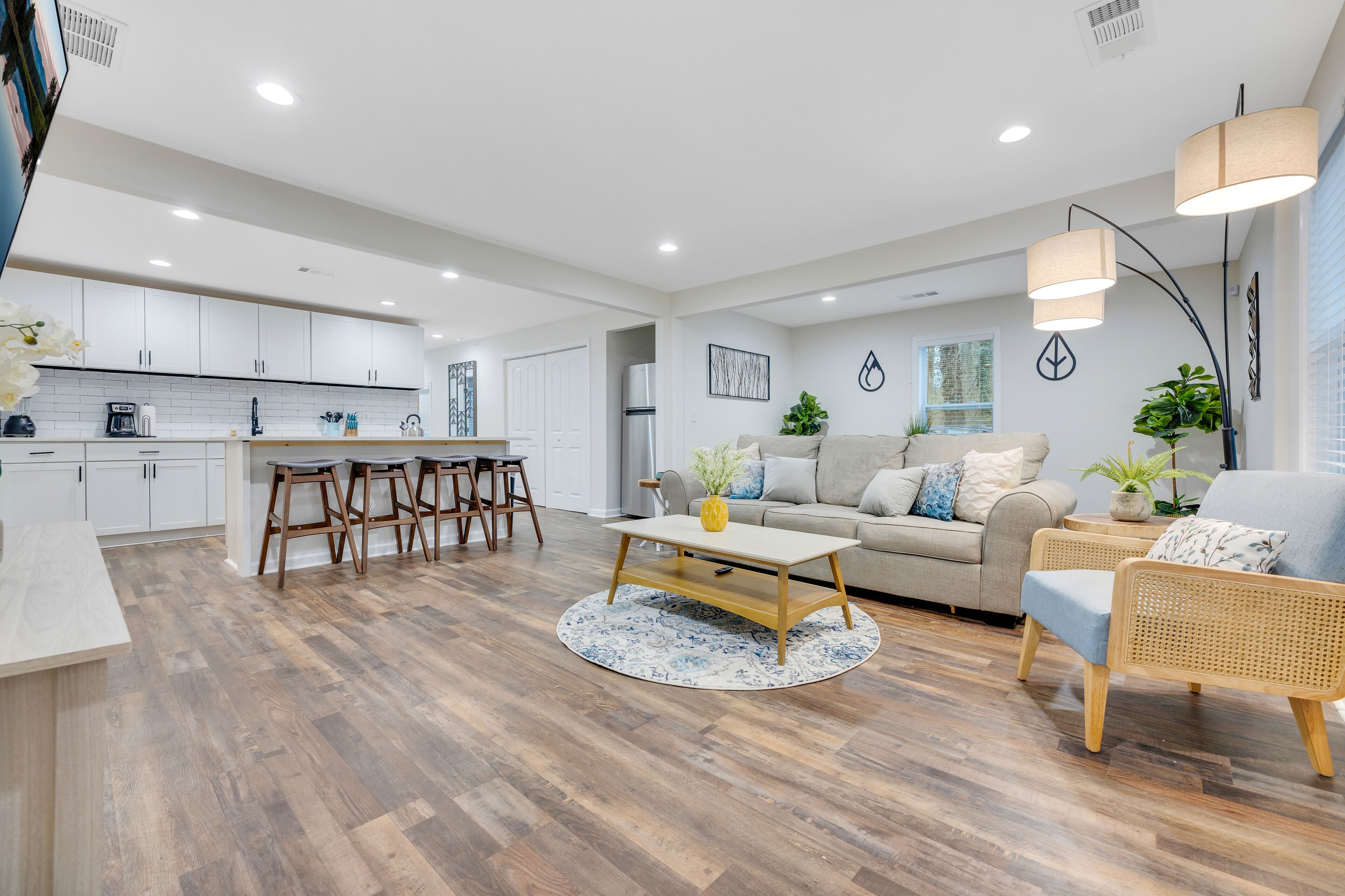 Mins to Downtown Peaceful and Private large ATL wooded retreat