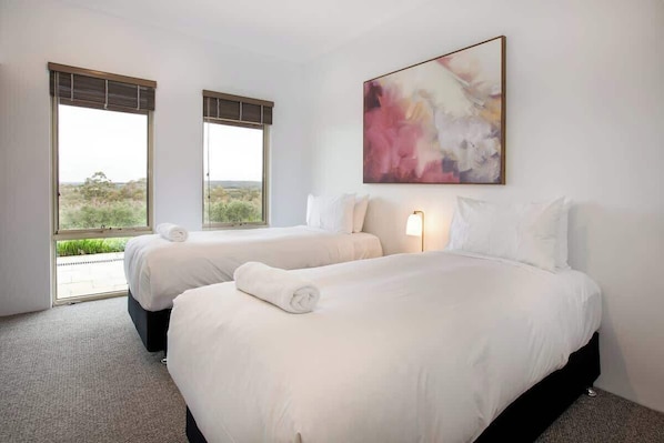 4 Schlafzimmer, Bügeleisen/Bügelbrett, WLAN, Bettwäsche