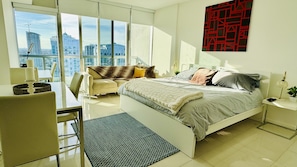 1 chambre, fer et planche à repasser, Wi-Fi gratuit, draps fournis