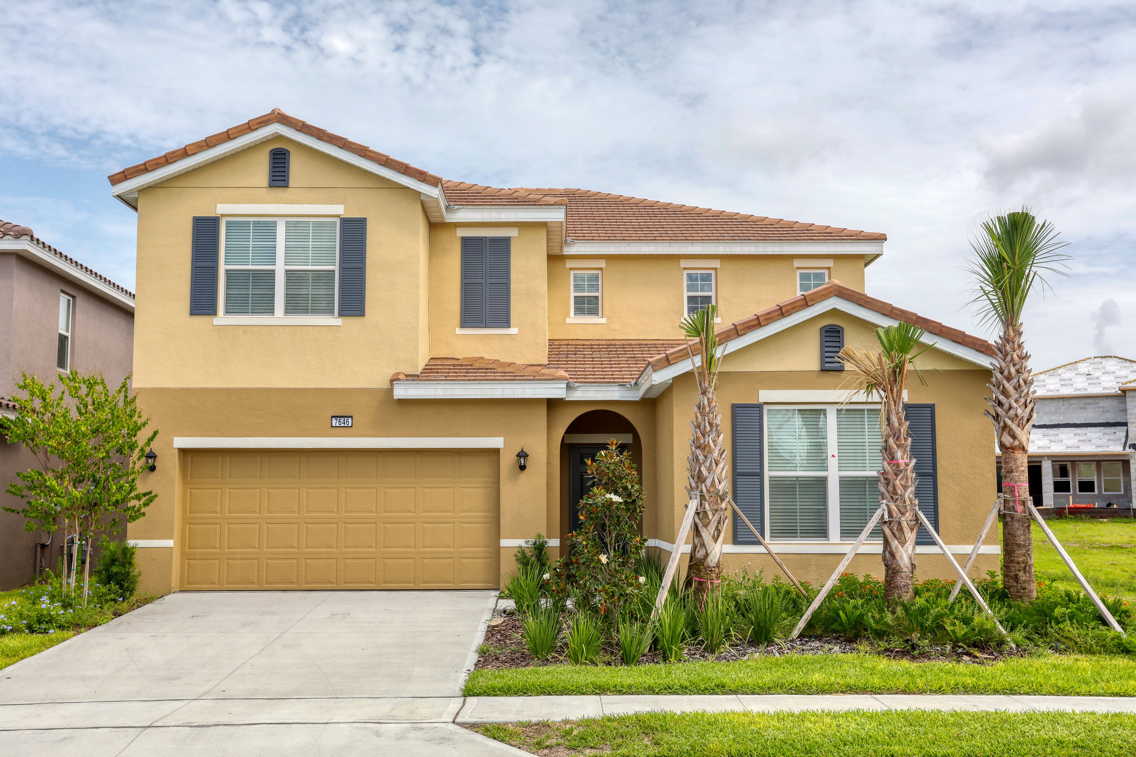 Magical retreat with private pool/spa, patio, game room, pool table, AC, & W/D
