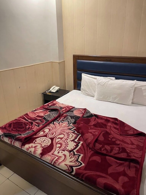 华丽客房 | 笔记本电脑工作区、免费 WiFi