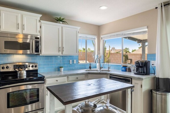 Fridge, microwave, oven, stovetop