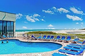 Indoor pool, outdoor pool