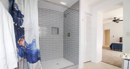 Reid Park & Zoo / 3 BR 2 BA / Remodeled/ Golf