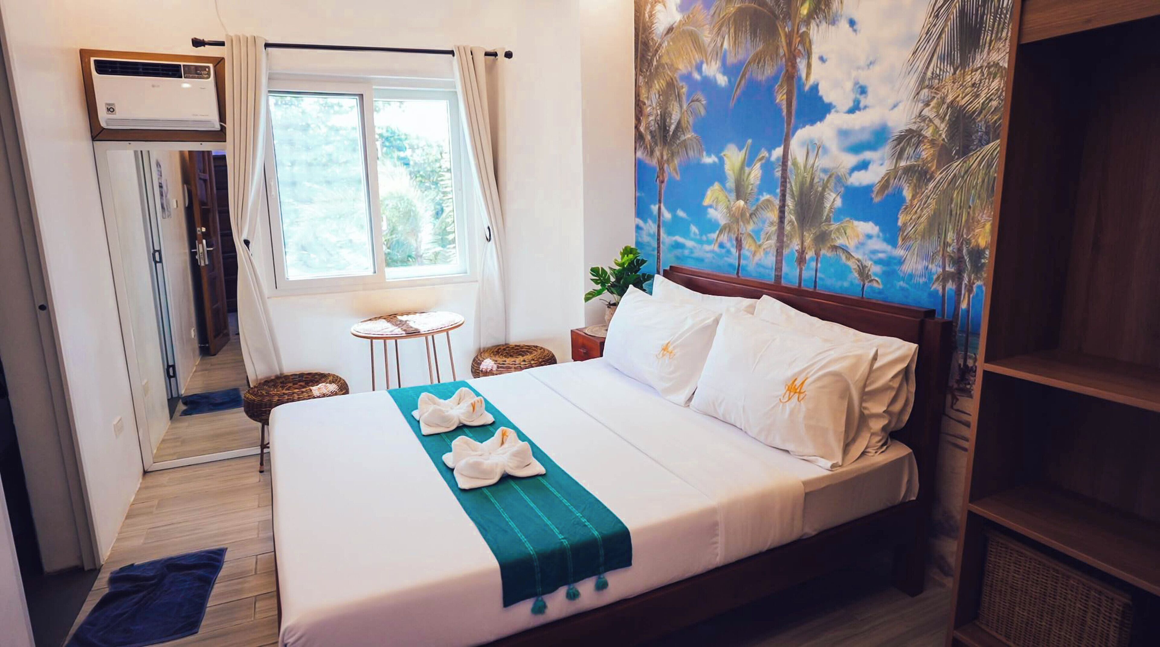 Habitación Deluxe, 1 cama matrimonial, para no fumadores, aire acondicionado | Decoración personalizada, insonorización, wifi gratis y ropa de cama 