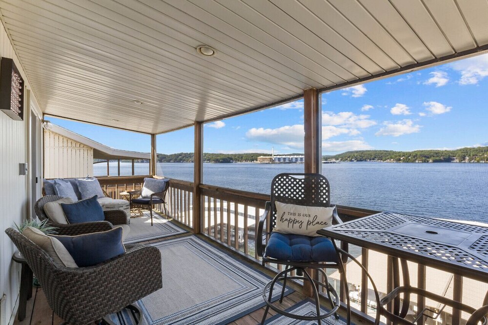 Million Dollar Views, Pool, and more!
