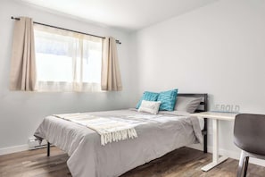 2 bedrooms, WiFi, bed sheets