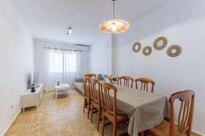 Economy House, 3 Bedrooms | Living area | Flat-screen TV - Callejón del Pozo (Galvez)