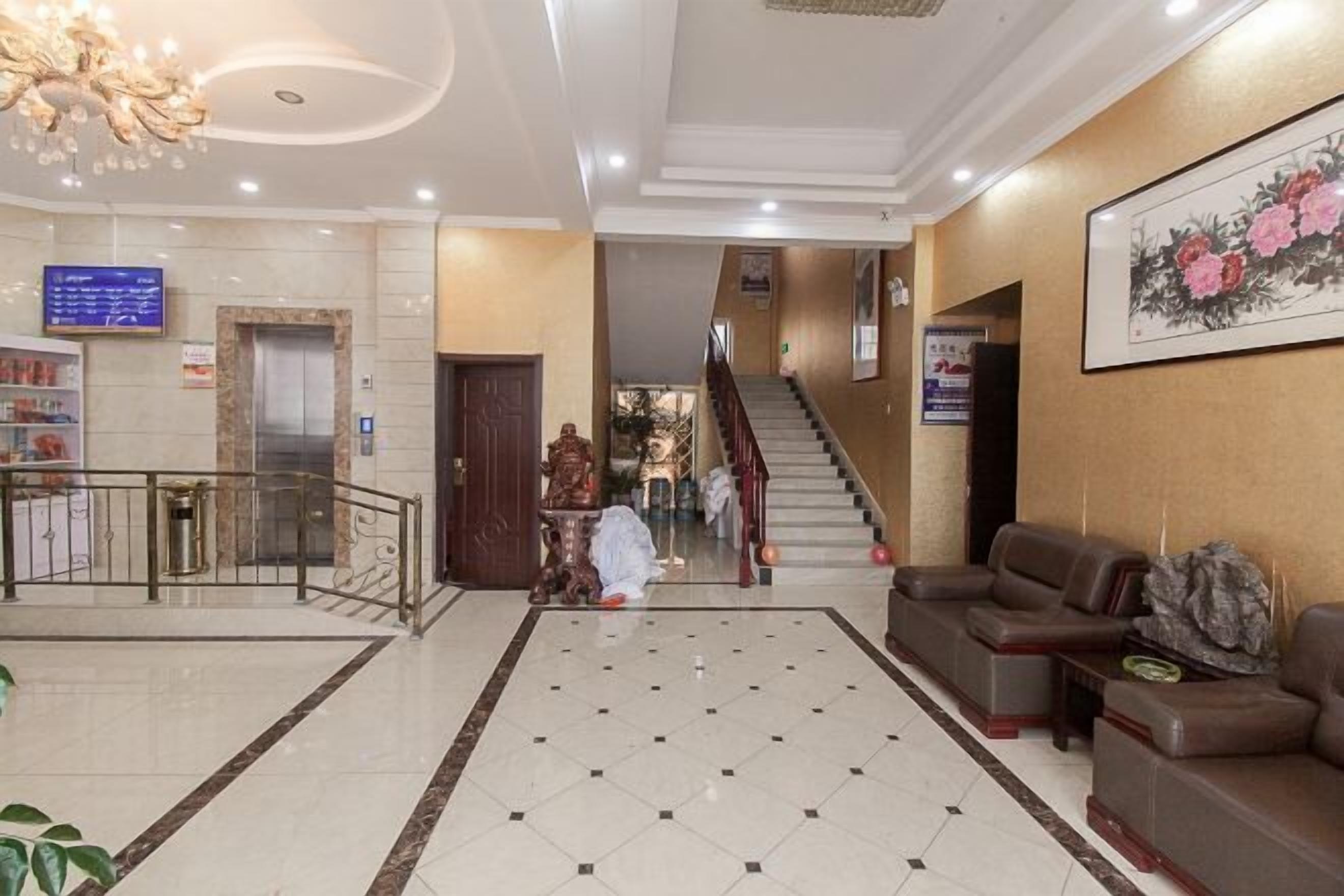 المنشأة من الداخل