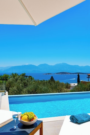 A heated pool - Villa Oxa | 2 Βedroom Villa (Agios Nikolaos)