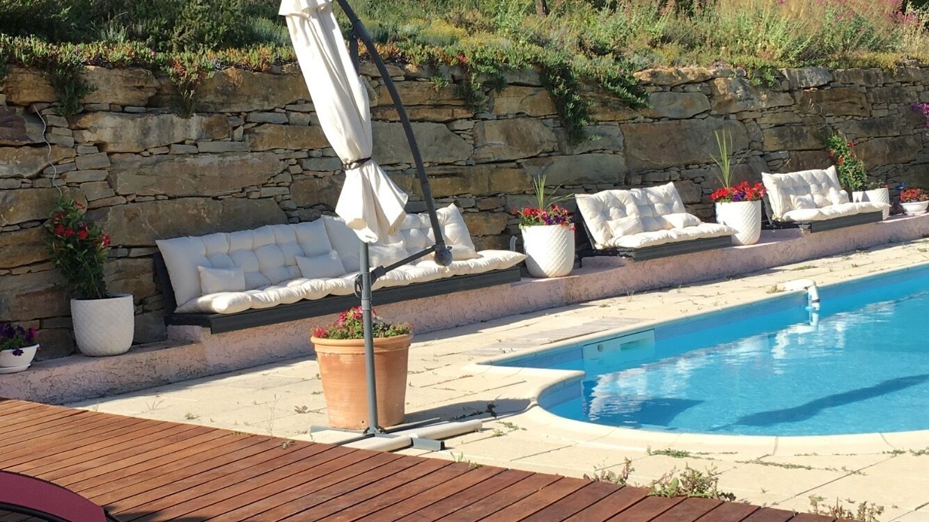 Appartement avec piscine prés mer et golf .