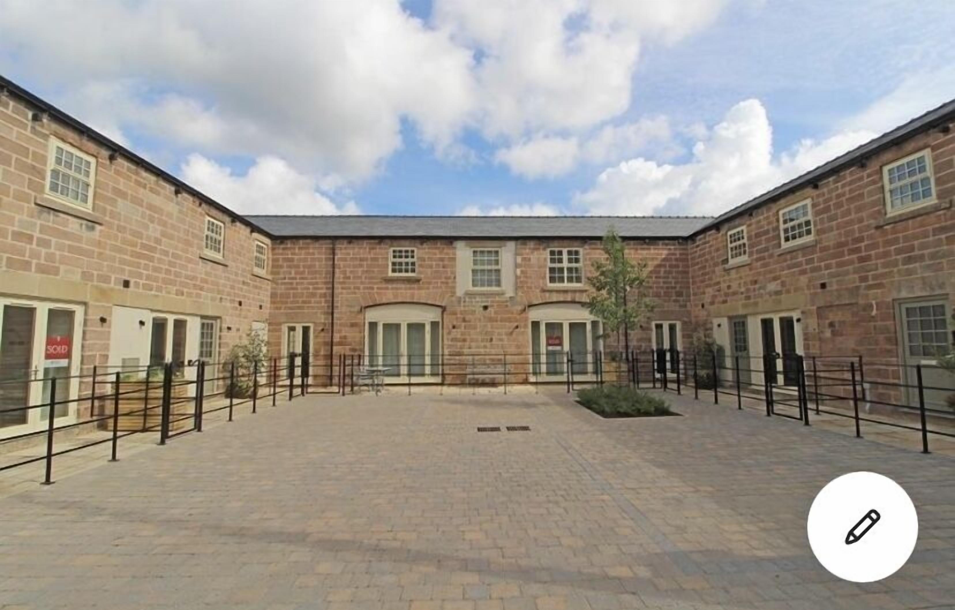 New for 2023. Courtyard Cottage, Harrogate, North Yorkshire