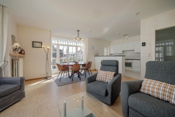 Lecteur de DVD, chaîne hi-fi