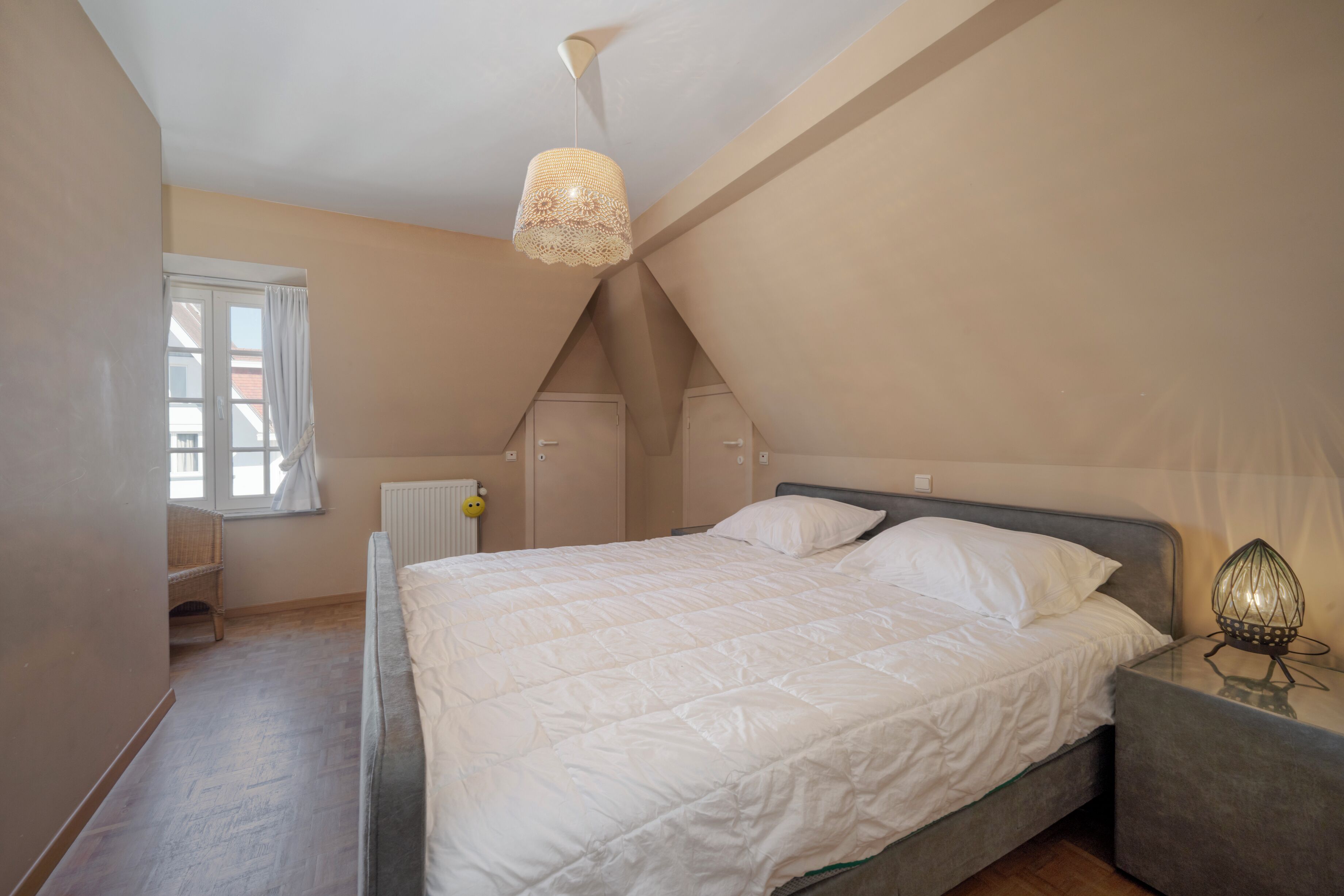 4 slaapkamers, een strijkplank/strijkijzer, gratis wifi