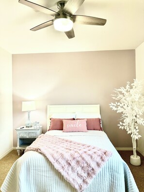 6 habitaciones, tabla de planchar con plancha y wifi gratis