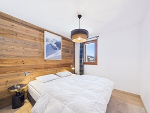 4 bedrooms, free WiFi, bed sheets