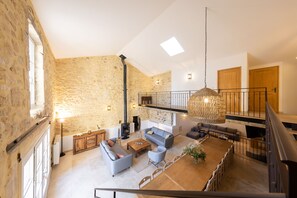 Baby-foot, table de tennis de table