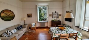 Smart TV - 2 Bedroom Apartment in Rapallo (Rapallo)