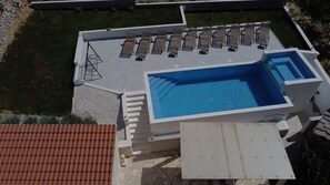 Piscine extérieure