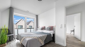 3 bedrooms, iron/ironing board, free WiFi, bed sheets - Waidla-Huus - close to the North Sea and the beach, sauna, terrace, balcony, modern (Büsum)