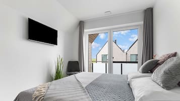 3 bedrooms, iron/ironing board, free WiFi