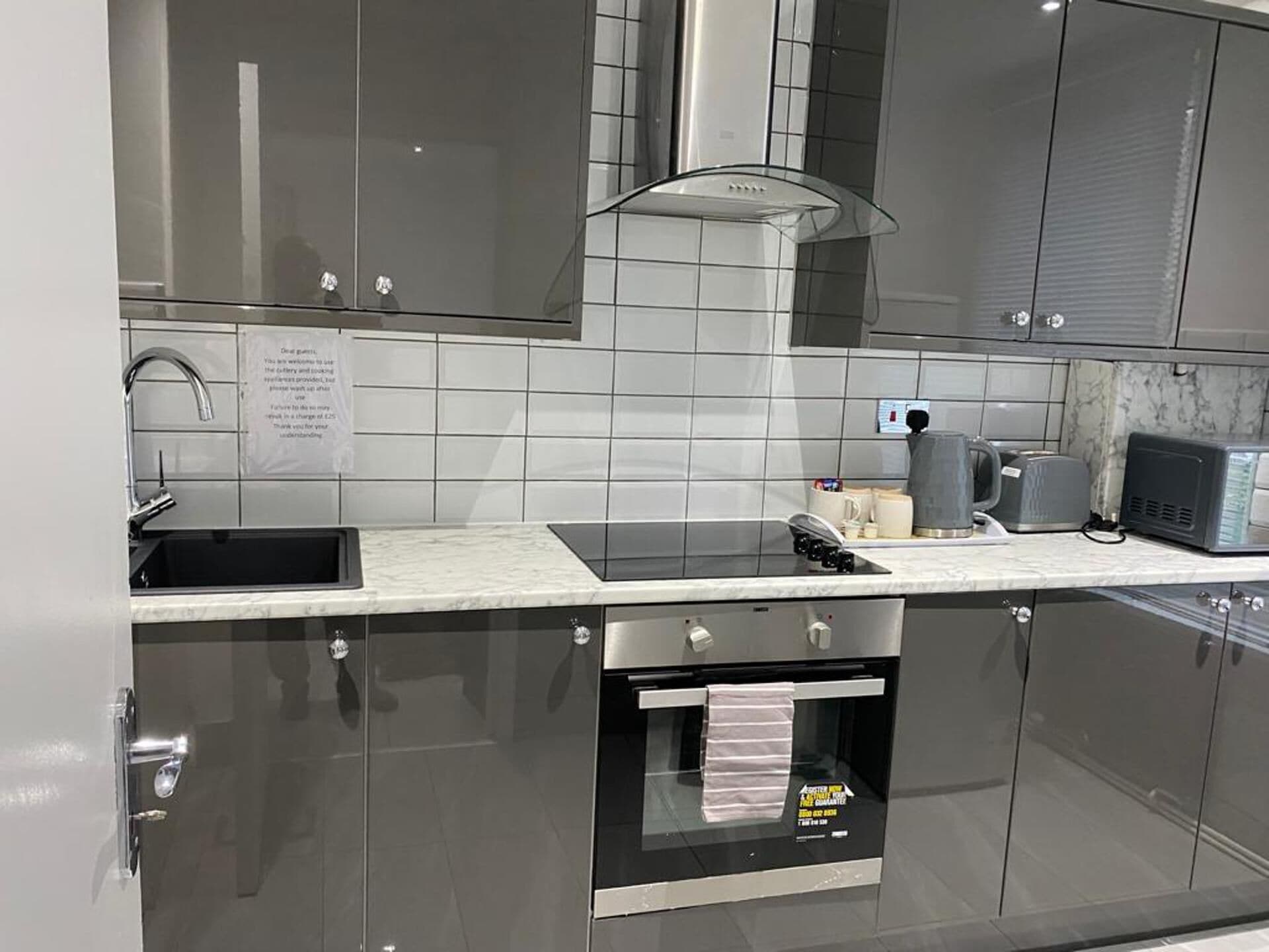 Apartment | Private kitchen | Fridge, microwave, oven, stovetop