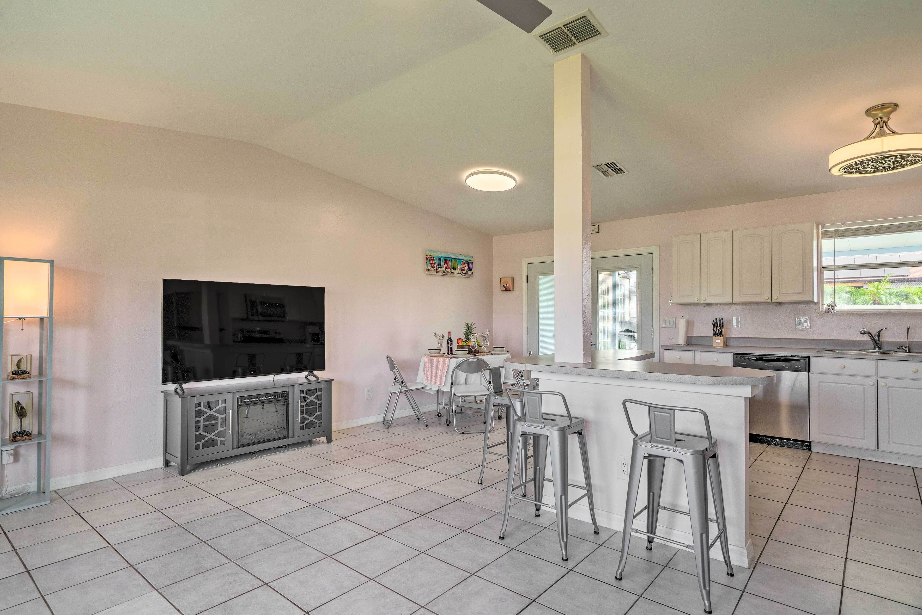 Renovated Cape Coral Family Retreat w/ Pool!