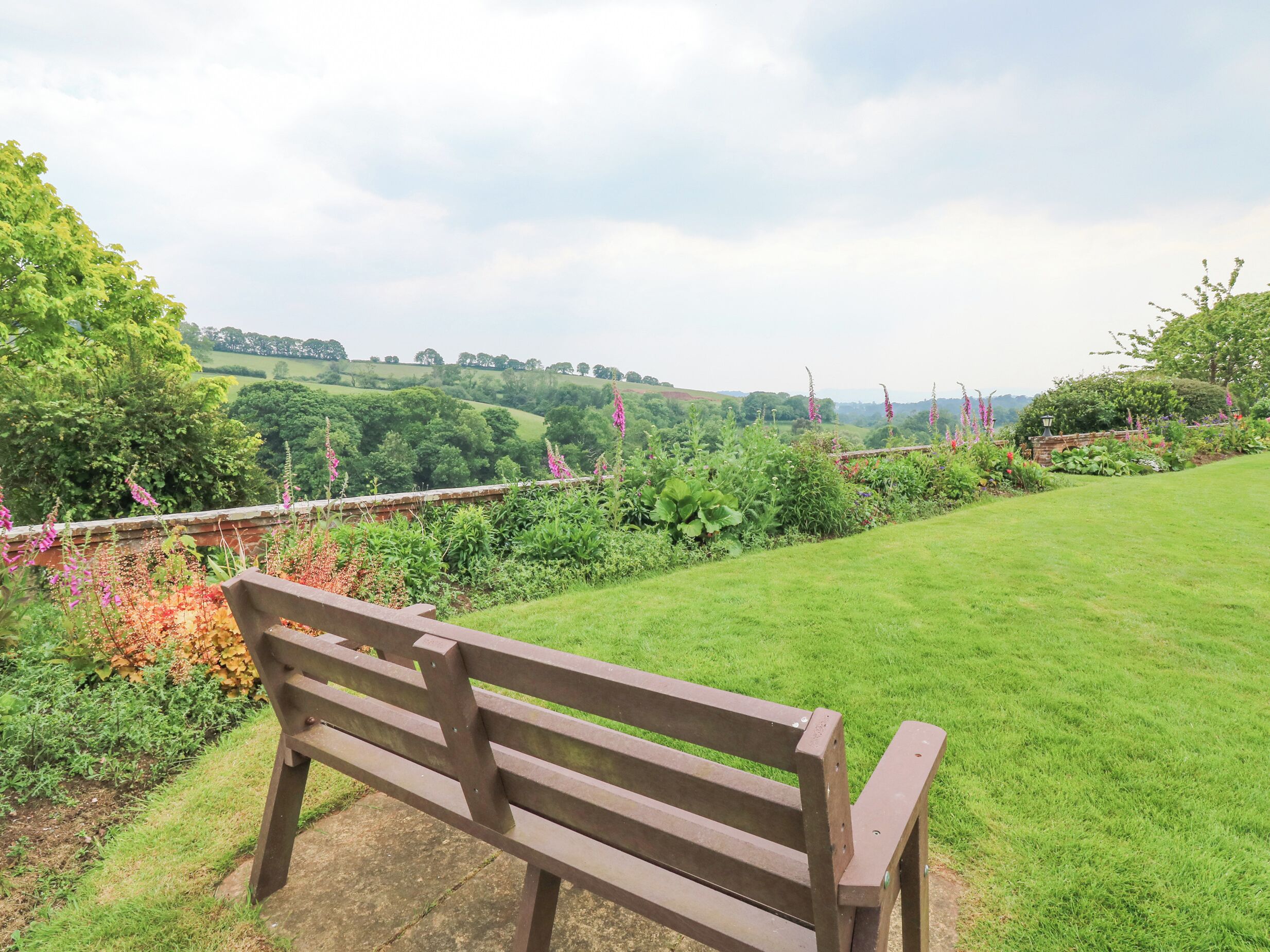 Cottage | Property grounds