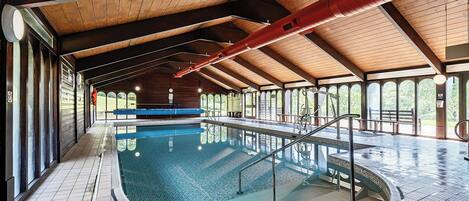 Cottage | Pool
