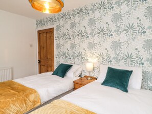 3 bedrooms, individually decorated, individually furnished, free WiFi - Cliff House (York)