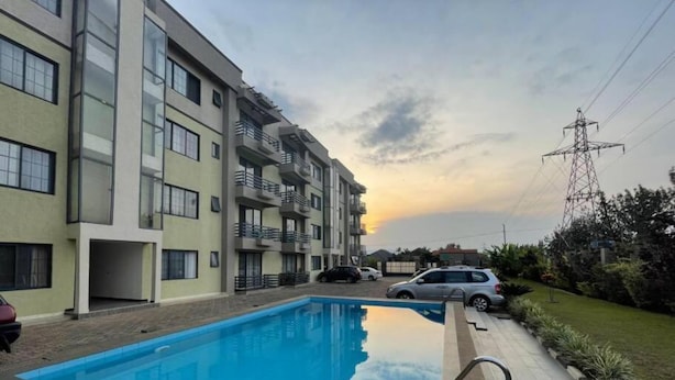 Pool - Lovely 3-Bedroom Apartment (Kigali)