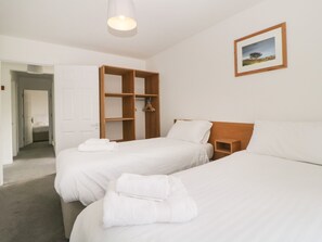 3 camere, con stile personalizzato, con arredamento individuale