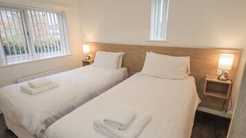 3 habitaciones, decoración personalizada y muebles diferentes