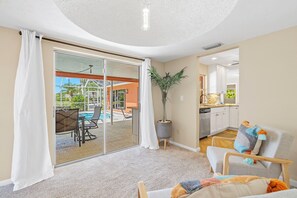 House (4 Bedrooms) | Property amenity