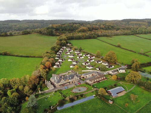 Harcombe House Accessible Pet Free Bungalow Sleeps 5