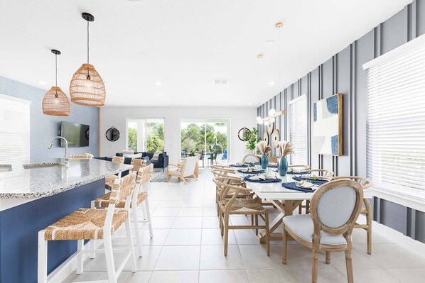 Dining - Bohemian Chic Villa with Themed Bedrooms at Reunion (Kissimmee)