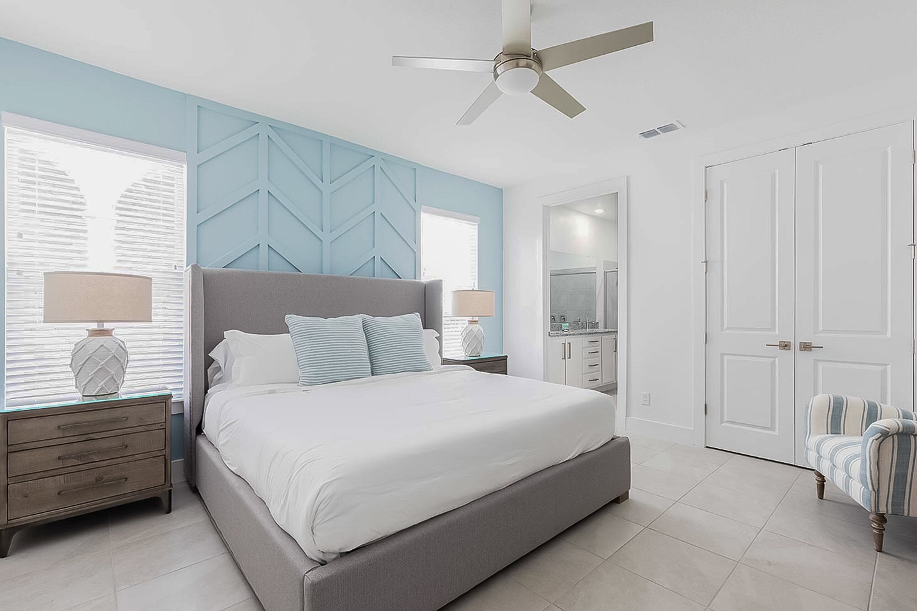 6 bedrooms, iron/ironing board, WiFi, bed sheets