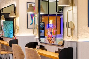 Lounge - Petit Hostel Palacio Real (Madrid)