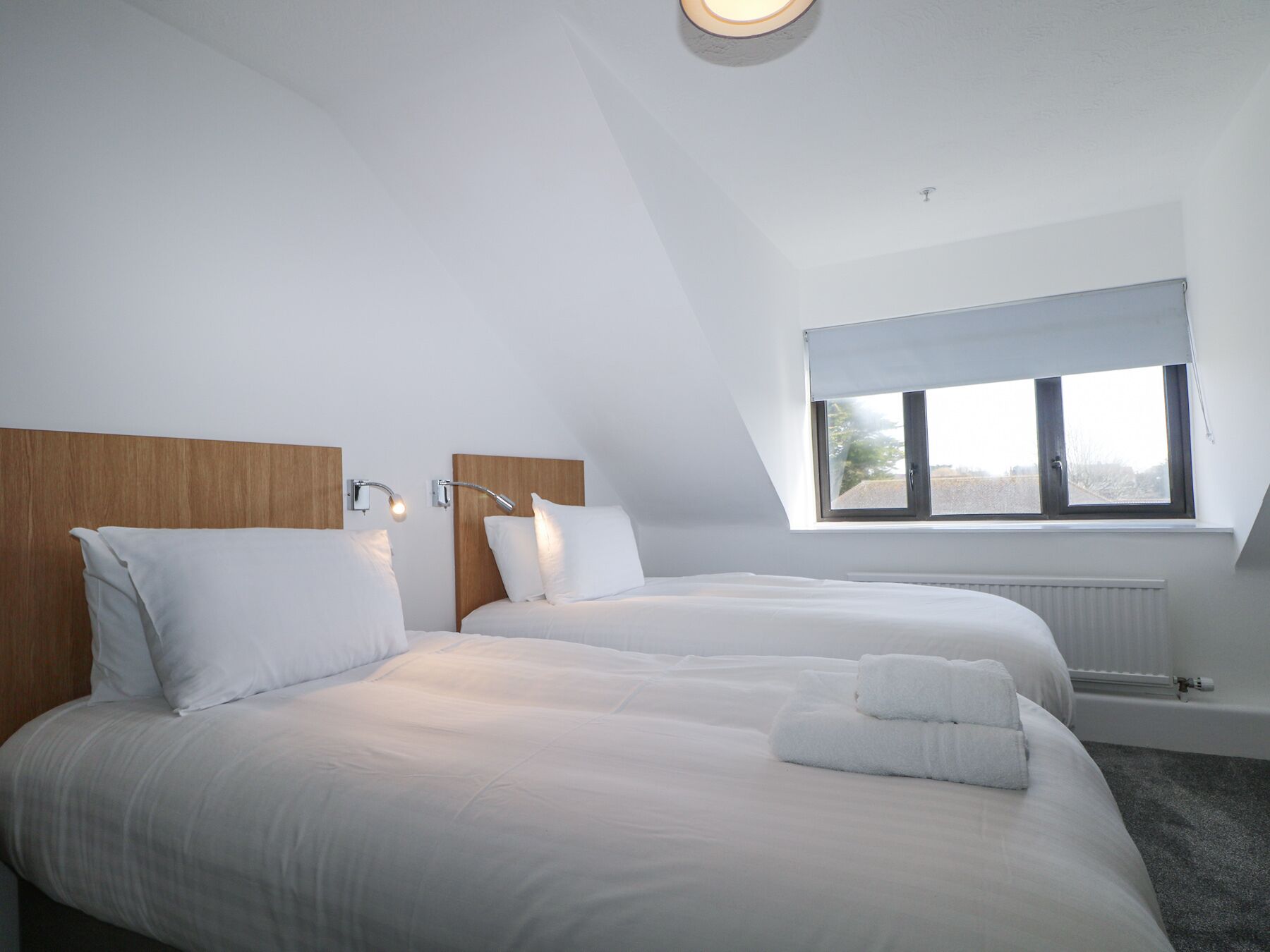 3 habitaciones, decoración personalizada y muebles diferentes 